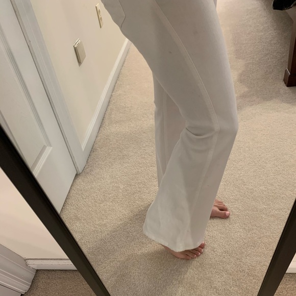 White A Pocket Boot-leg 7 For All Mankind Jeans - Picture 3 of 8